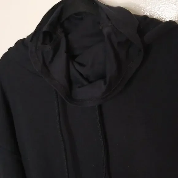 Fablectic women's size Large black sweatshirt with attached head wear. - Picture 3 of 8